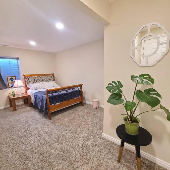 Вілла Entire Huge Basement! Fast Wifi! Private Entrance! Солт-Лейк-Сіті Екстер'єр фото